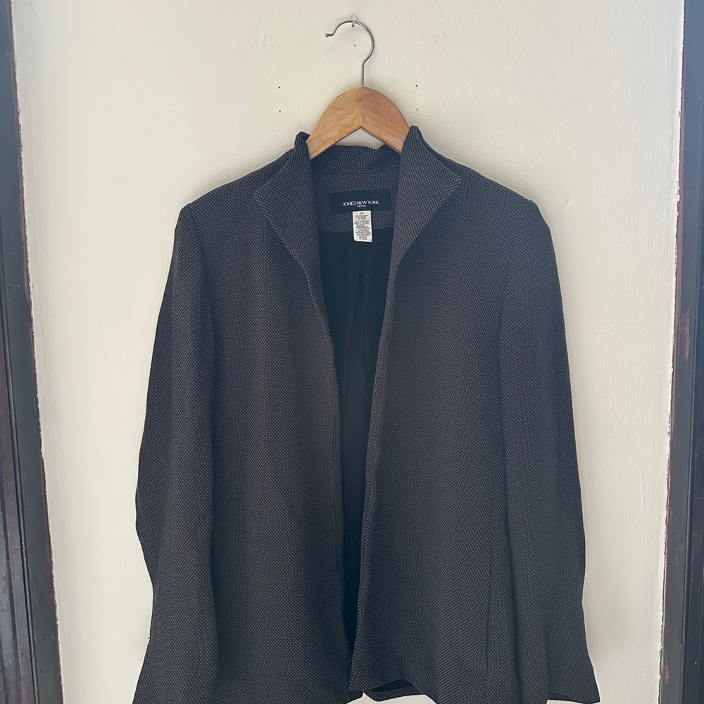 Jones New York Women's Gray Blazer - Picture 5 of 5